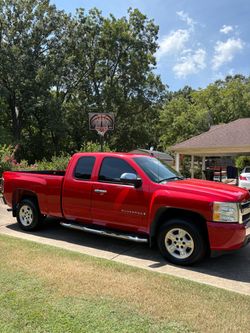 2008 Chevrolet Silverado 5.3 L V8 … 80k miles