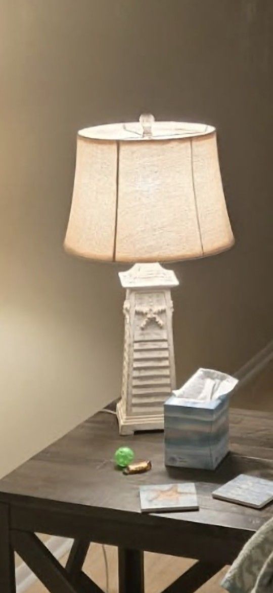 2 Matching End Table Lamps