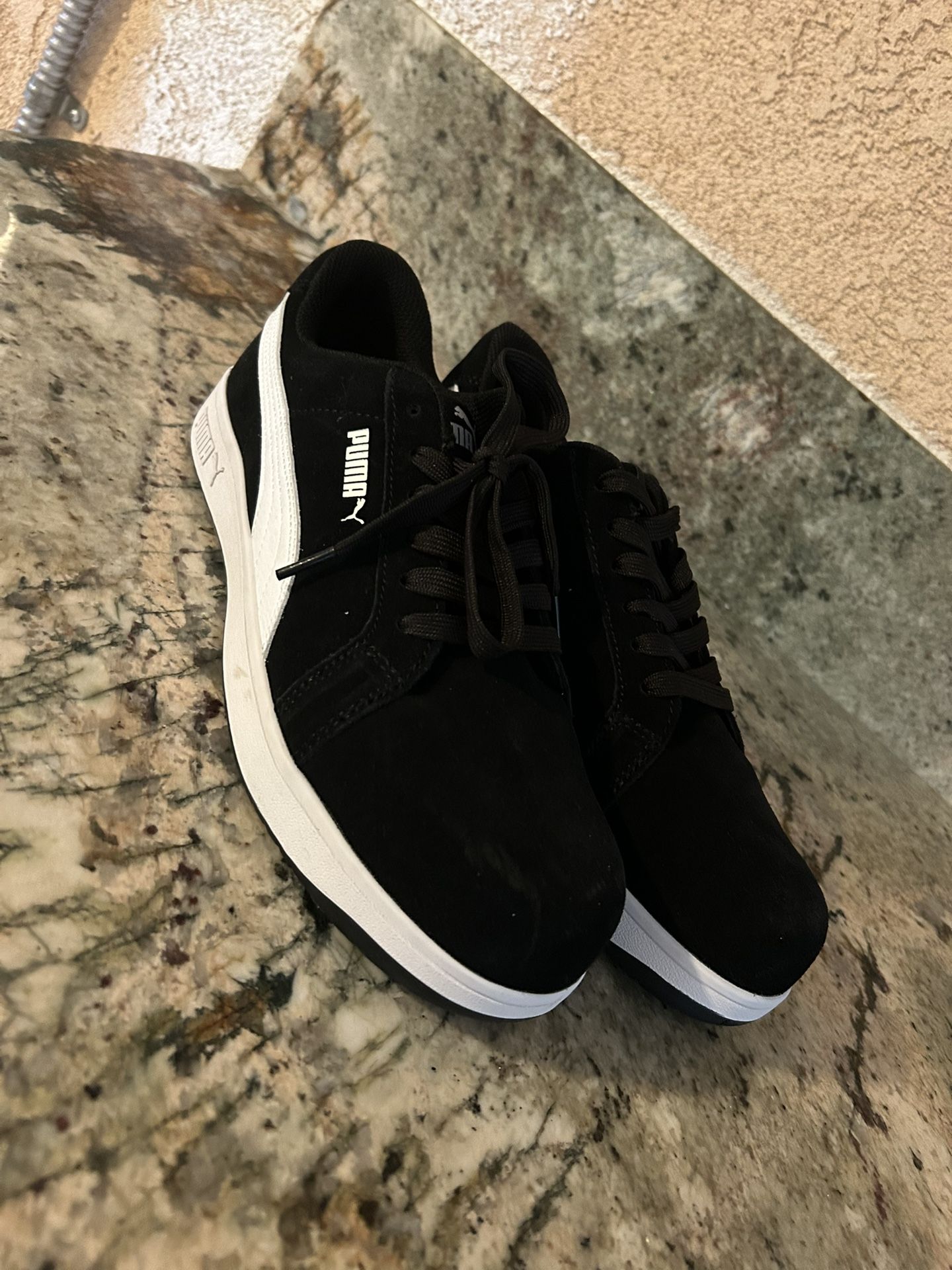 Steel Toe Shoes Suede Pumas