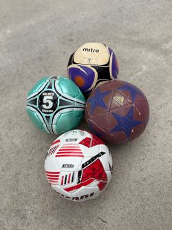 Vintage Adidas Champions League, Select, Mitre & Vizari - Lot of 4 Soccer Balls