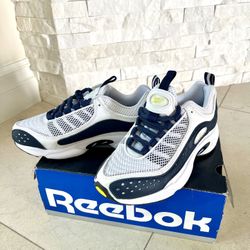 Reebok Sneaker -NEW!!!