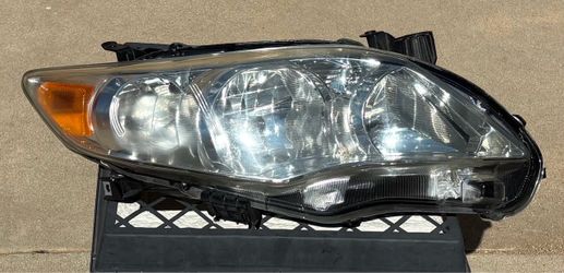 10th Generation Toyota Corolla Headlights