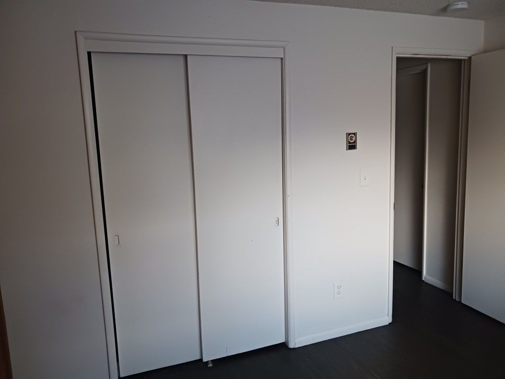 Cuarto En rrenta Para El Primero de Enero Porla 170 EN Aloha Or