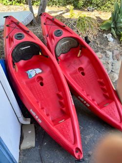 2 -8’ kayaks
