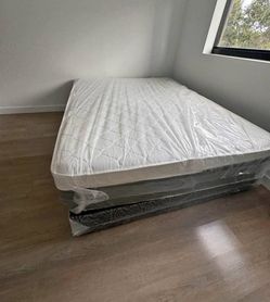 New Queen Size Mattress PILLOW TOP PLUSH MATTRESS QUEEN