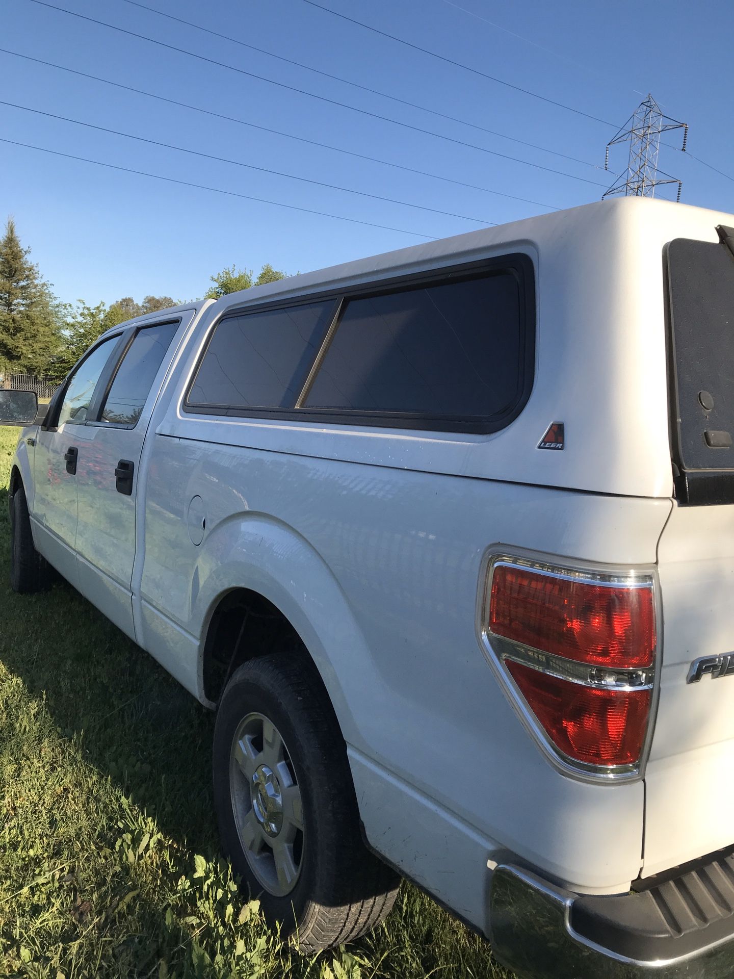 Leer Camper Shell for Sale in RIO LINDA, CA - OfferUp