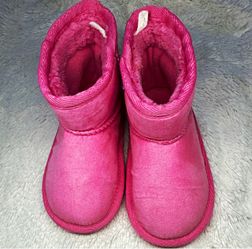 The Children’s Place Toddler Pink Sherpa-Lined Ankle Boots
