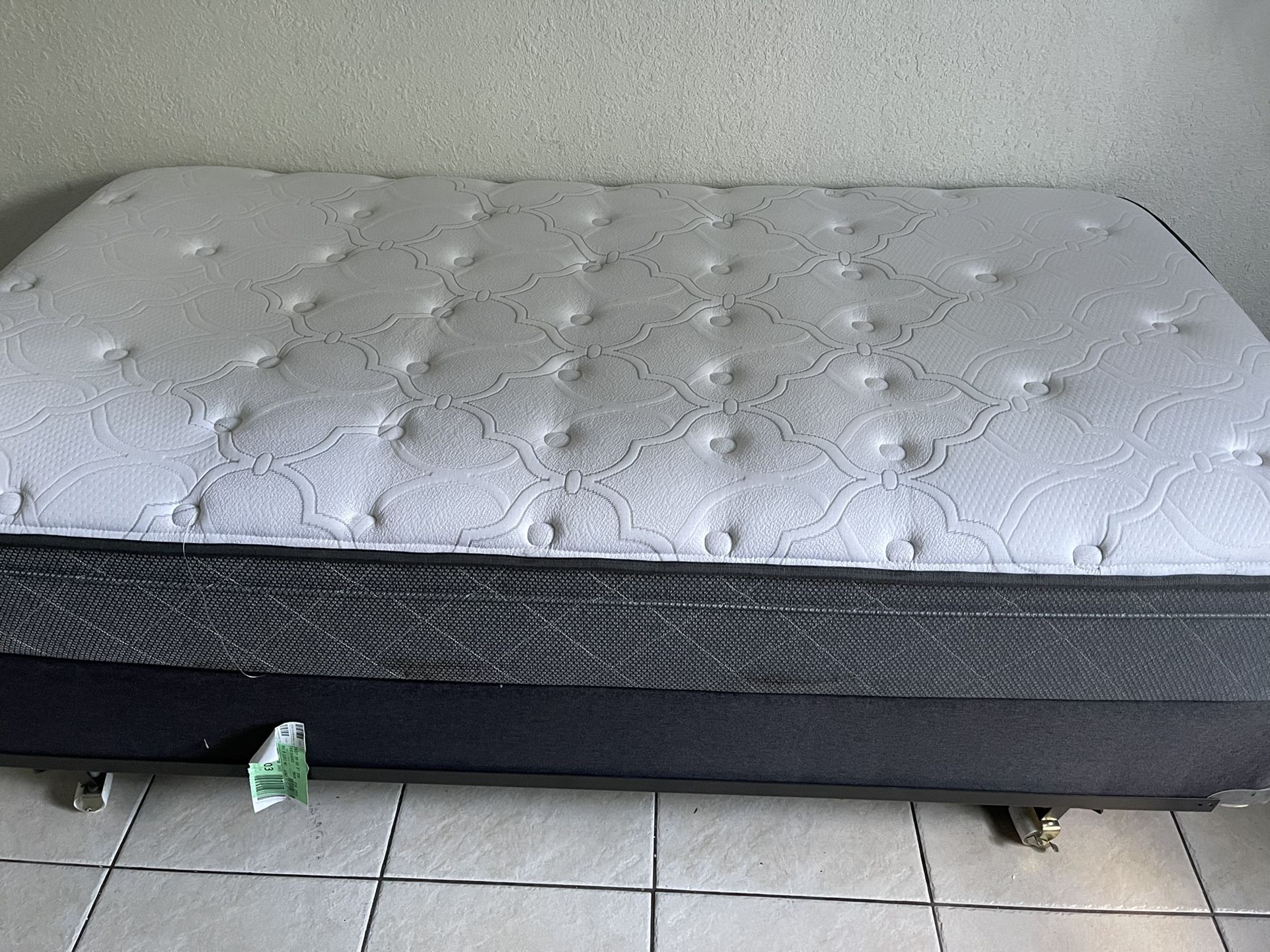 Twin Bed W/ Box Spring 