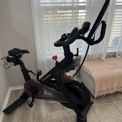 Peloton Bike- Original (RBV1O), Excellent Condition, Extras Included