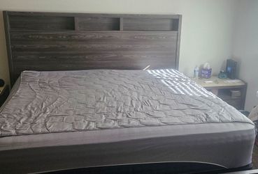 California King Bed set