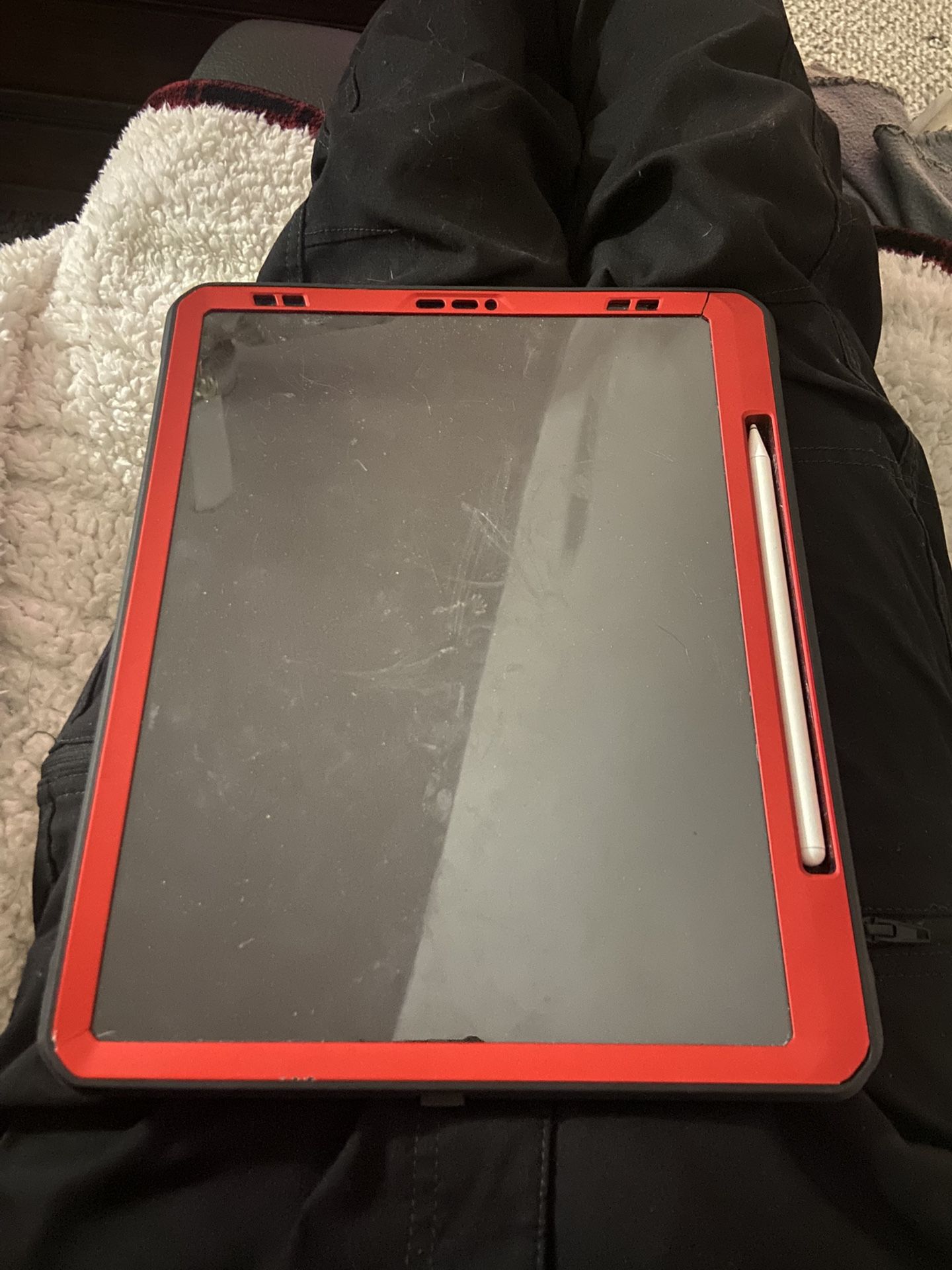 iPad Pro 12.9 (4th Generation) With Apple Pen