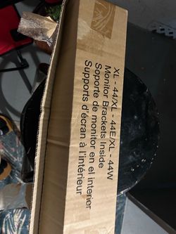 XL Monitor Brackets in Box