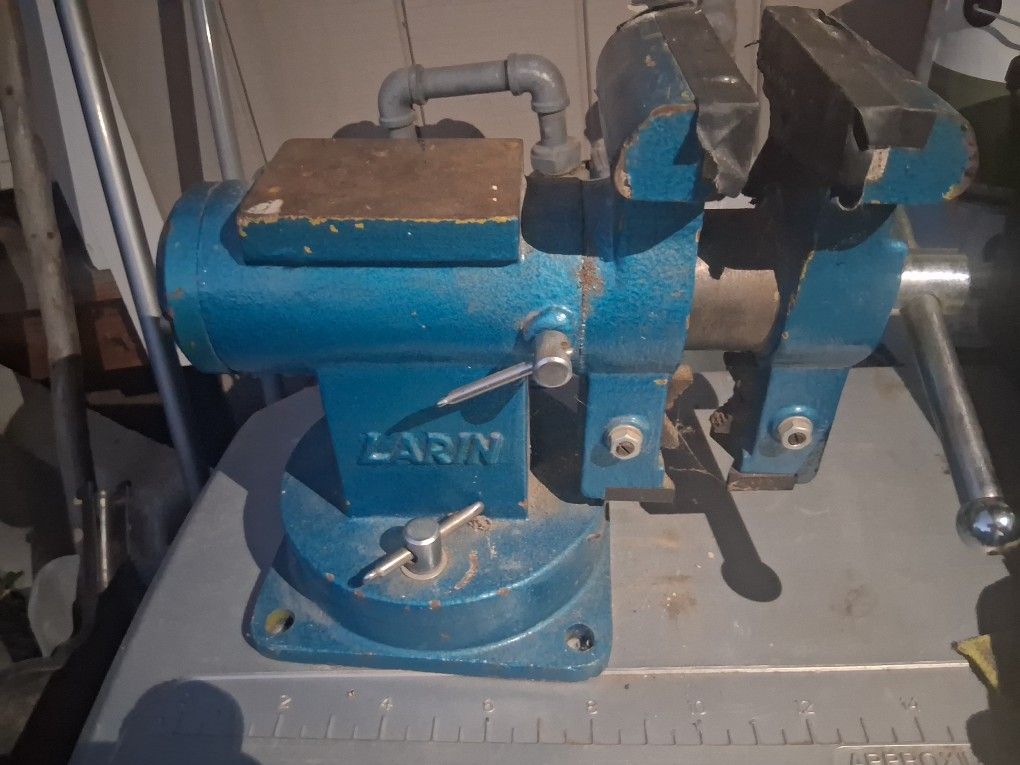 LARIN    VISE 5 INCHES