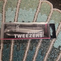 Eyebrow Tweezers