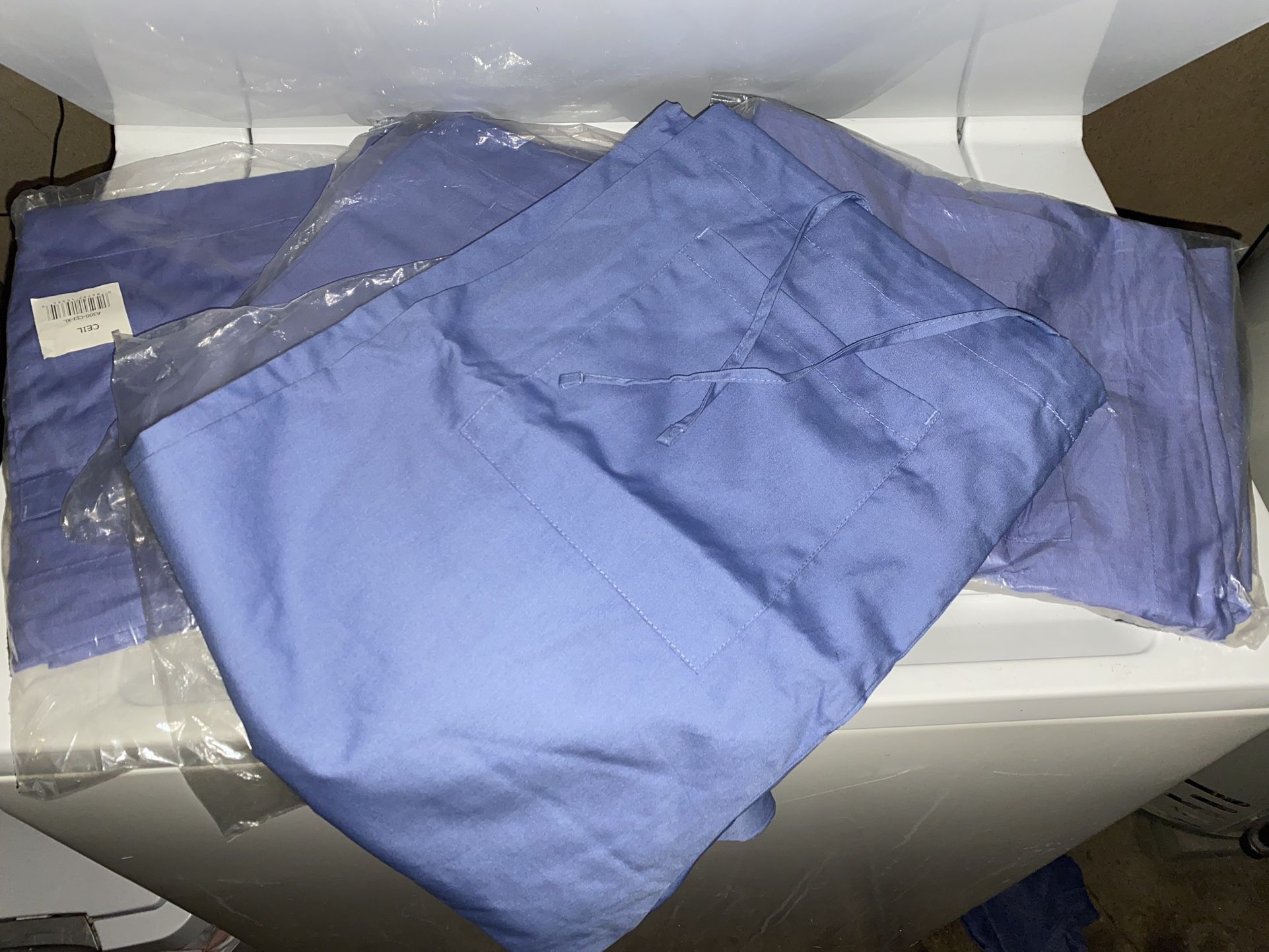  (6) Scrubs  Pants 👖   (blue- XL- Still In The Plastic,