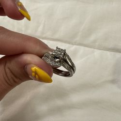 10k white gold diamond Wedding ring 