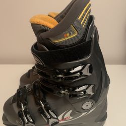 Salomon Ski Boots Size 26-26.5