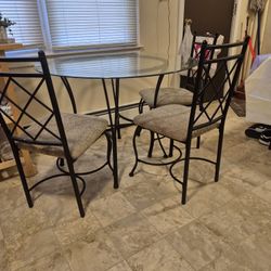 Kitchen Table With Chairs
