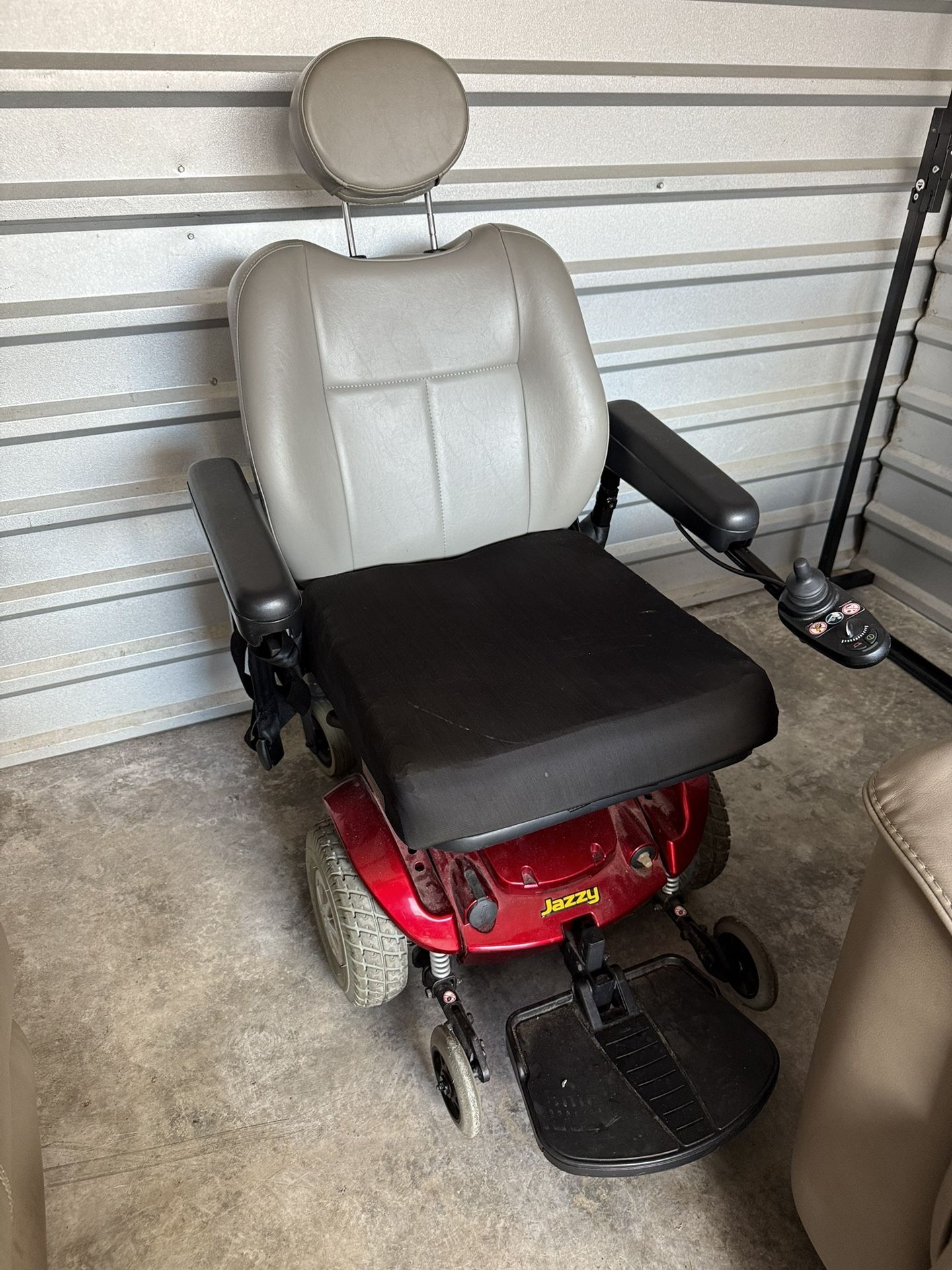 Power Wheelchair Scooter Pride Mobility Mini Jazzy - Compact & Reliable - $