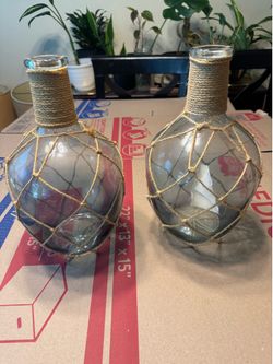 2 Vase