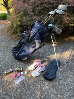 Women’s golf clubs/bag