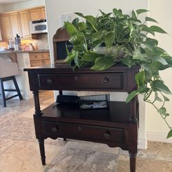 Accent Table