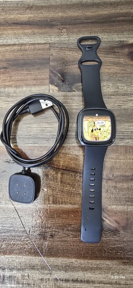 Fitbit Versa 4