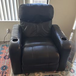 Black leather automatic recliner
