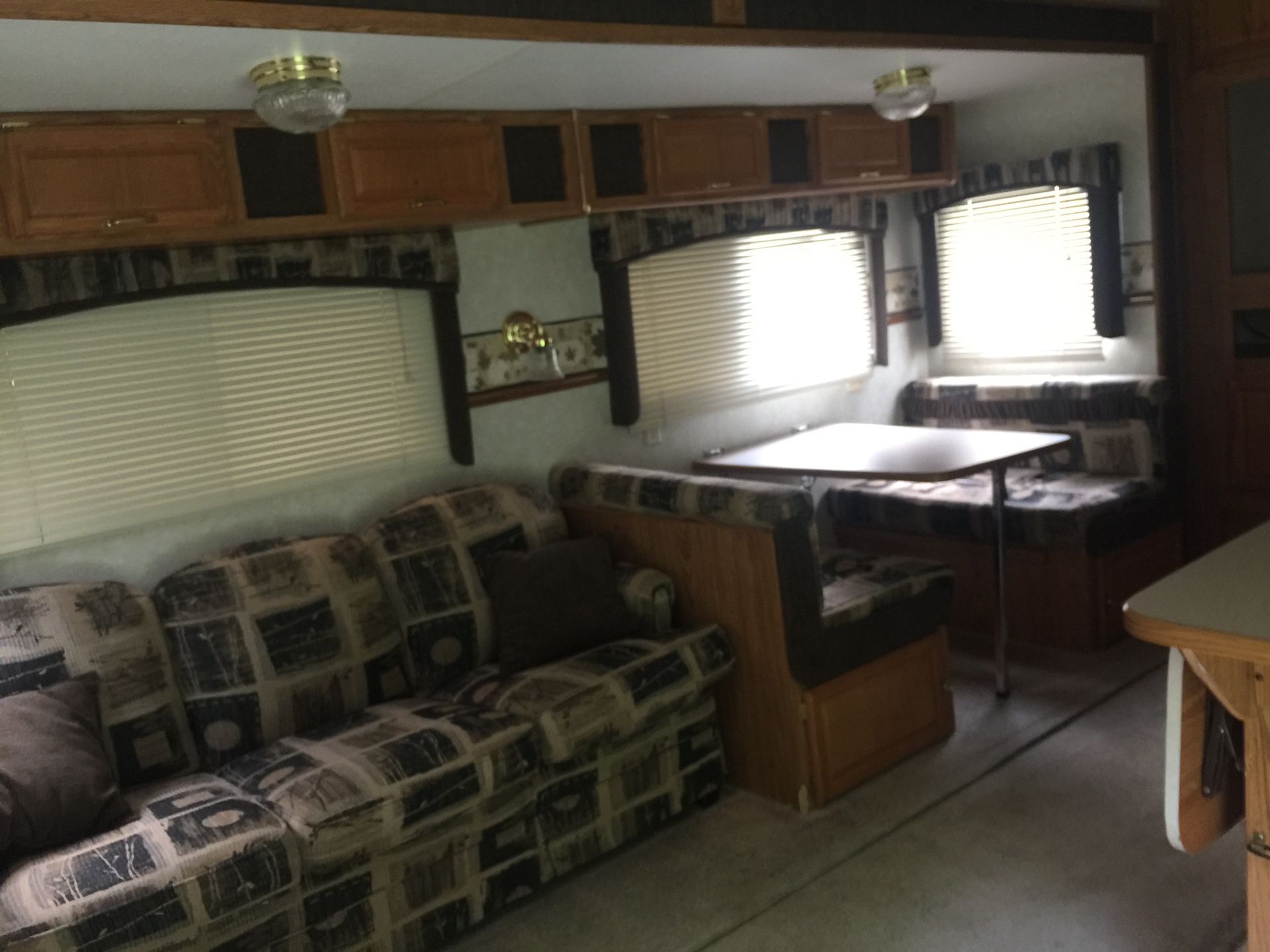 2004 36’ Wilderness Fleetwood RV- Fifth Wheel*Excellent Condition-Very Well Maintained*