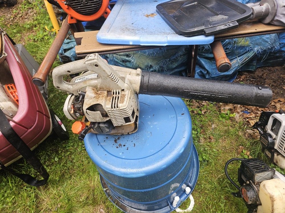 ECHO PB-2100 HANDHELD GAS LEAF BLOWER FIX IT OR FOR PARTS