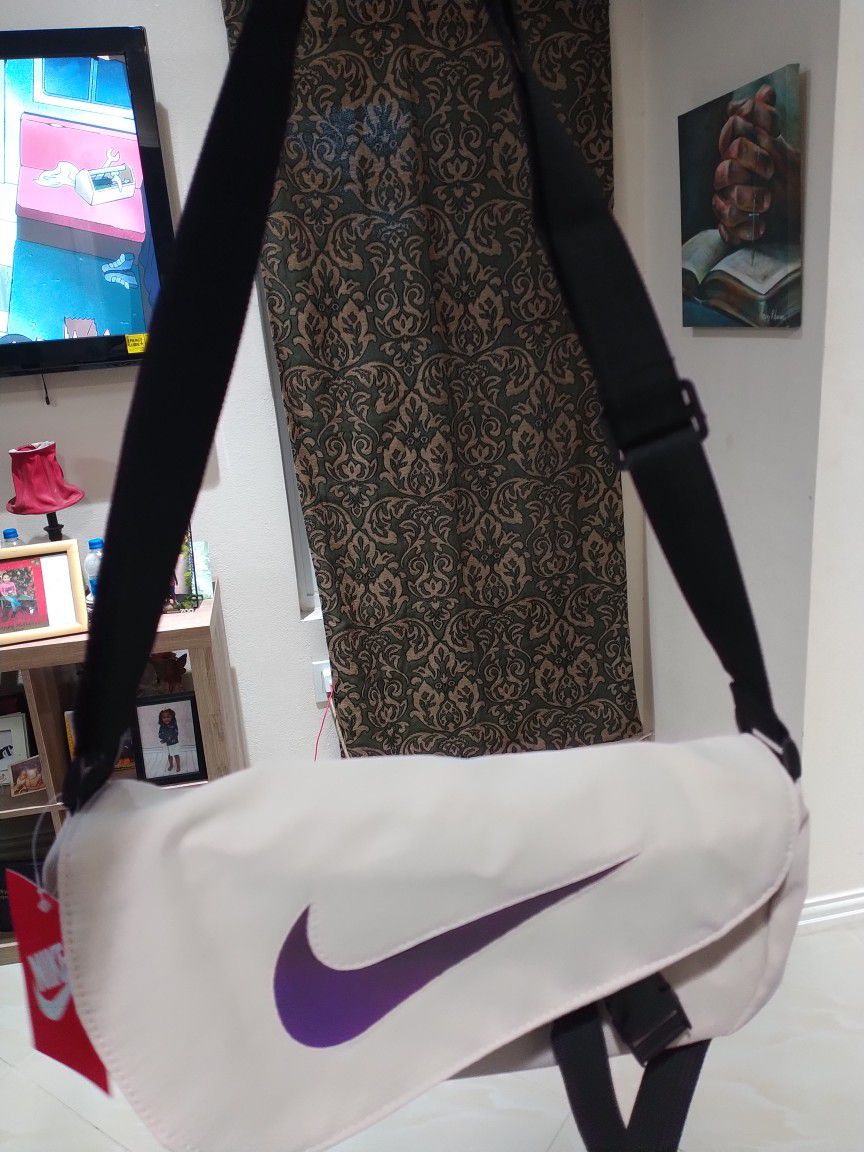 Nike Bag$20