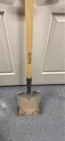 Anvil Square Point Shovel