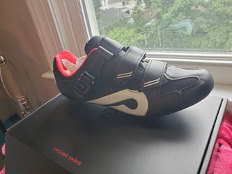 Peloton shoes ( Drink )