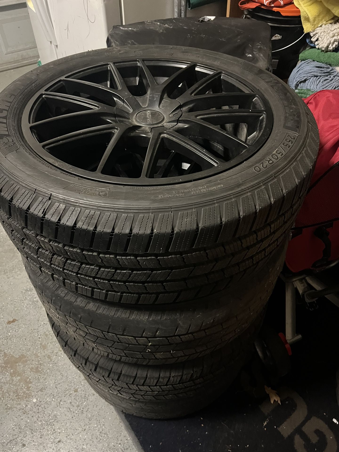 ring 255/50R20