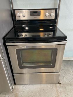Whirlpool 4-burner electric stove in great working condition. It’s clean, fully tested, and ready to use. Comes with a 90-day warranty.