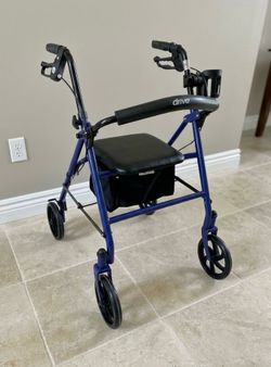 Mobility Rollator Walker with Storage and Cup Holder