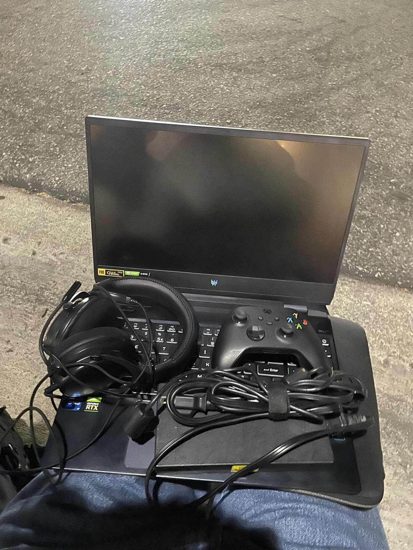 Predator Hielos 300 Gaming Laptop