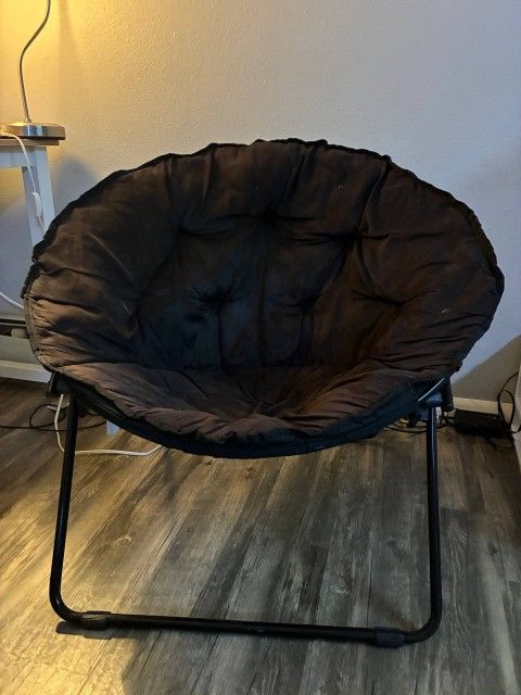 Oversized Plush Saucer Chair (Folding Moon Chair)
