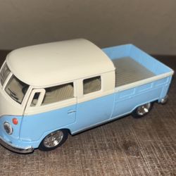 VW Bus diecast