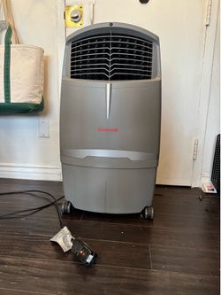 Indoor/Outdoor Swamp Cooler - Honeywell brand