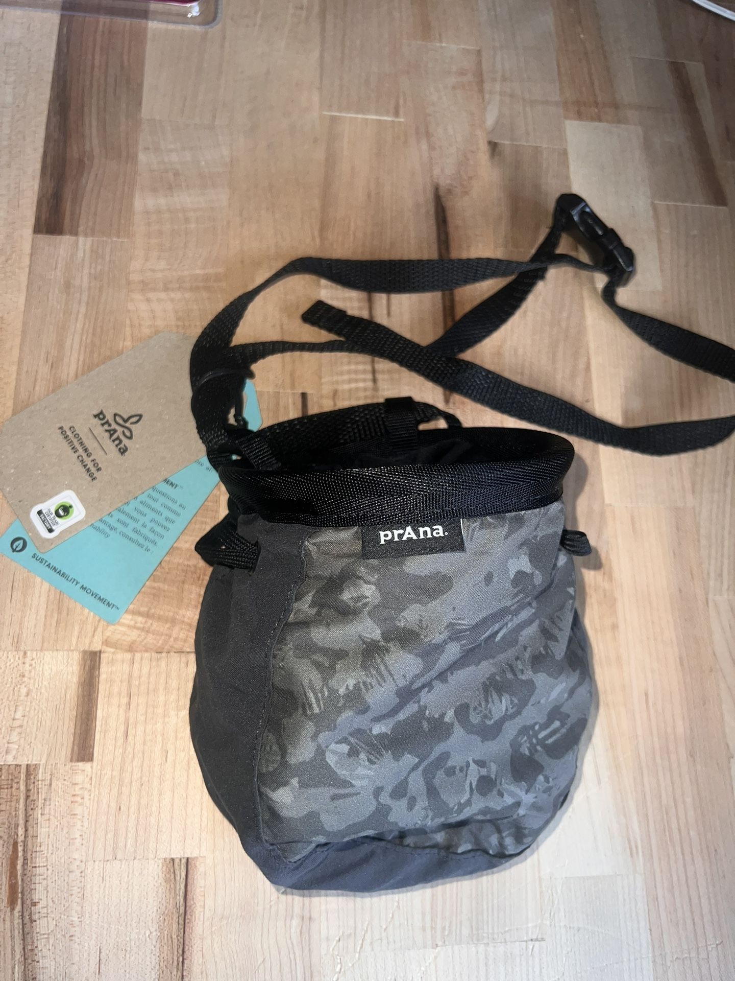 Prana Chalk Bag Boulder Rock Climbing - ARMY PRINT AND BLACK