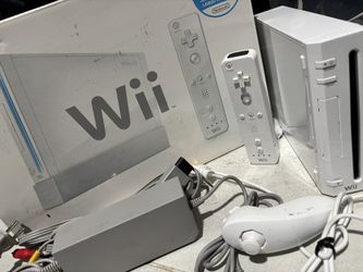 M0dded Wii Complete In Box 