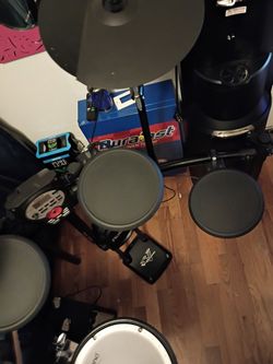 Roland - V Drums