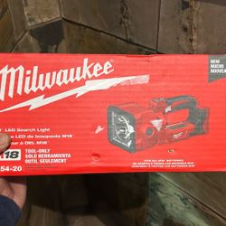 Milwaukee M18 LED Search Light