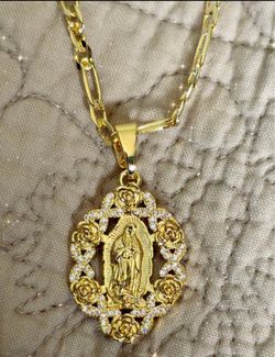 Virgin Mary Pendant Necklace Gold Tone