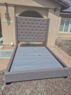 Queen bed frame and bunkie board