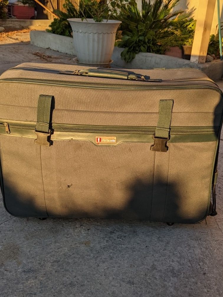 Vintage Suitcase Luggage With Wheels