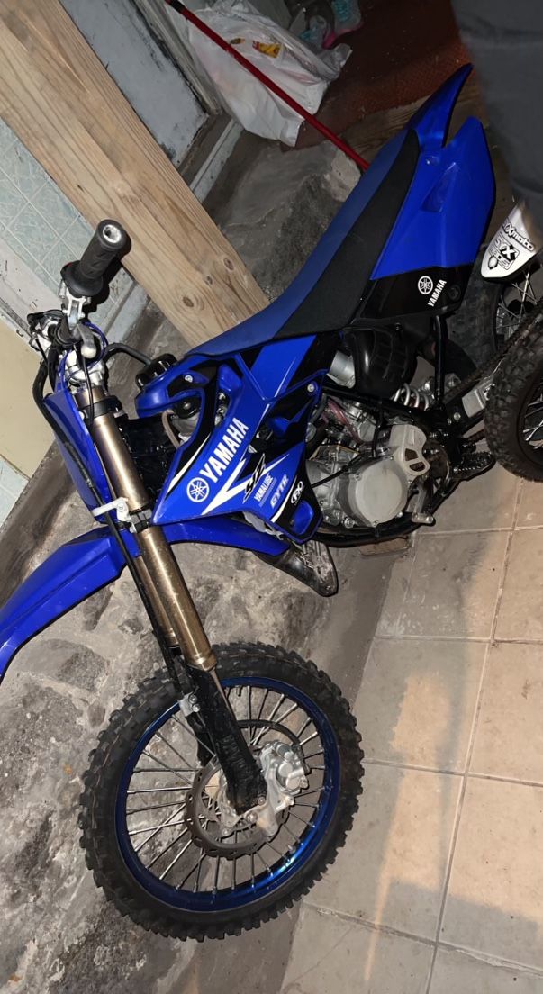 Dirt Bike 