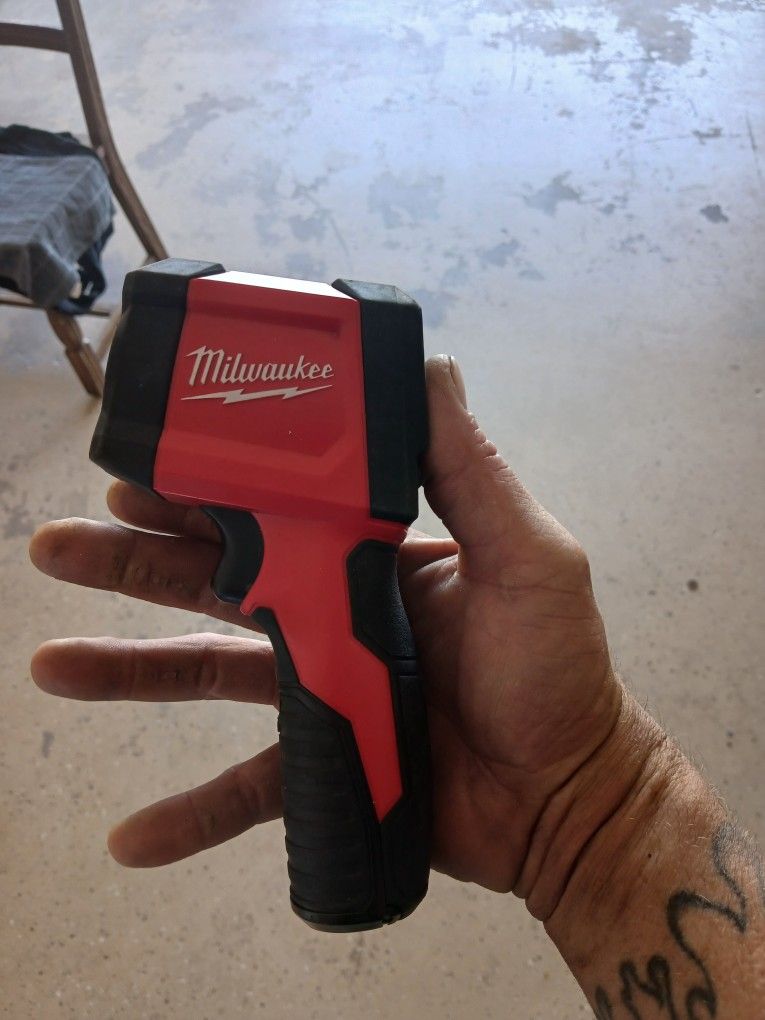 Milwaukee Laser Tempature Gauge