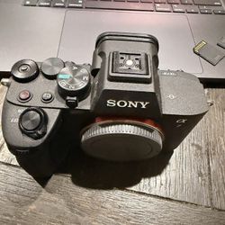 Sony A7IV 